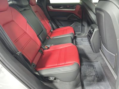 2026 Porsche Cayenne Coupe - Photo 26