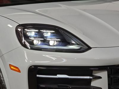 2026 Porsche Cayenne Coupe - Photo 12
