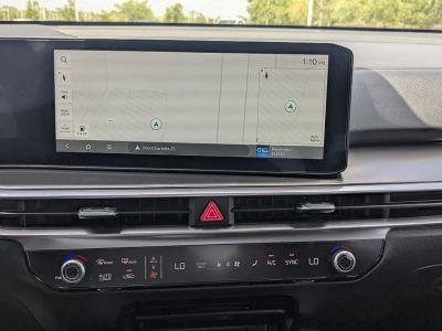 2026 Kia Sorento Hybrid — photo 30 view