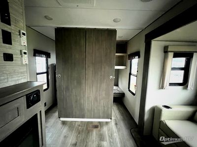 2026 Coachmen Catalina Legacy Edition - Photo 13