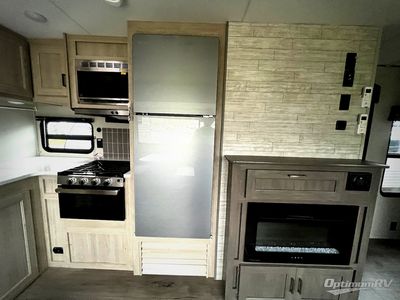 2026 Coachmen Catalina Legacy Edition - Photo 12