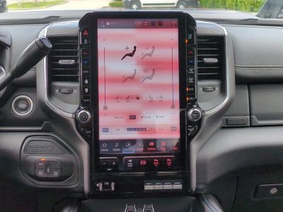 2025 Ram 2500 — photo 18 view