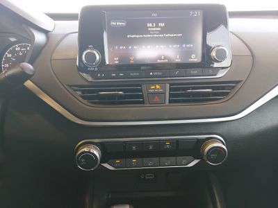 2023 Nissan Altima — photo 19 view