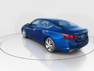 2023 Nissan Altima — detail view