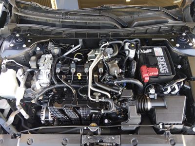 2023 Nissan Altima — photo 9 view