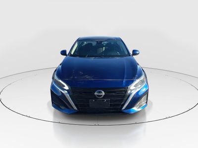 2023 Nissan Altima — side profile view