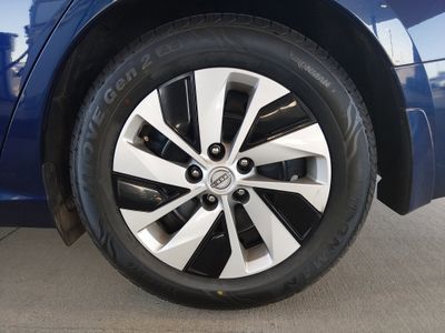 2023 Nissan Altima — photo 10 view