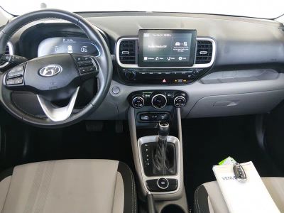 2025 Hyundai Venue — photo 15 view