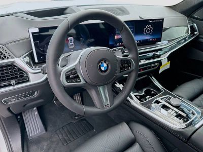 2026 BMW X7 — photo 7 view