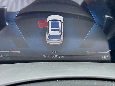 2026 BMW X7 — photo 9 view