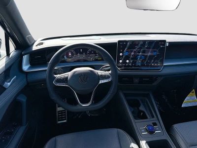 2026 Volkswagen Tiguan — photo 18 view