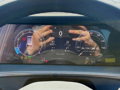 2026 Volkswagen Tiguan — photo 11 view