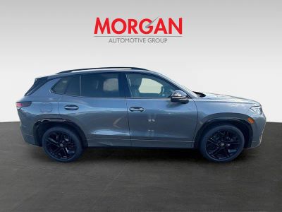 2026 Volkswagen Tiguan — photo 8 view