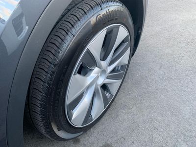 2022 Tesla Model Y - Photo 21