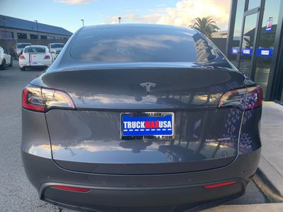 2022 Tesla Model Y - Photo 7