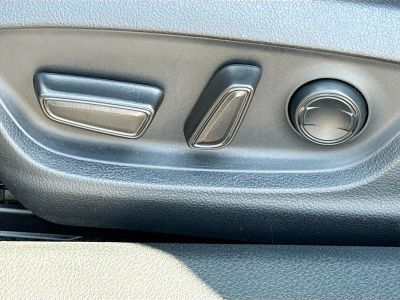 2018 Toyota Camry — photo 24 view