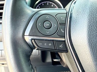 2018 Toyota Camry — photo 36 view