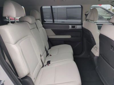2026 Hyundai SANTA FE HYBRID — photo 17 view