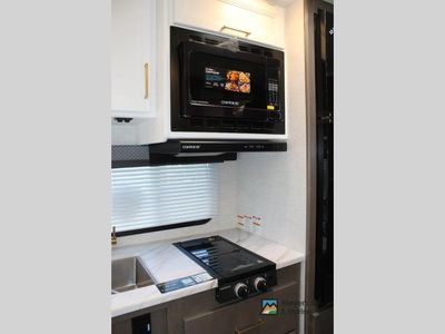 2025 Thor Motor Coach Four Winds ESpec Essential - Photo 19