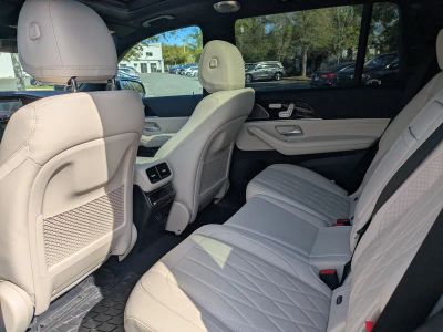2023 Mercedes-Benz GLS — photo 13 view