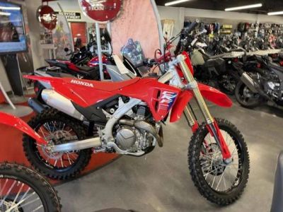 2026 Honda® CRF450R — front three-quarter view