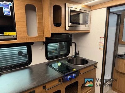 2026 Keystone RV Reign - Photo 6