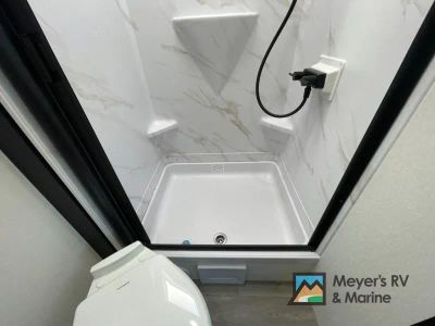 2026 Grand Design Imagine - Photo 19