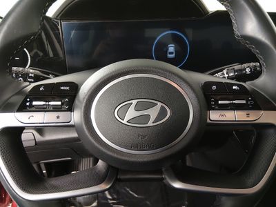 2024 Hyundai Elantra — photo 12 view