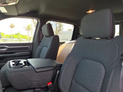 2026 Ram 1500 — photo 11 view