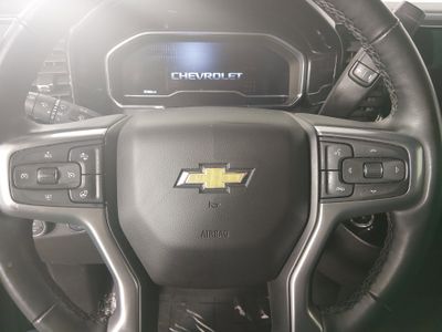 2025 Chevrolet Silverado 1500 — photo 12 view