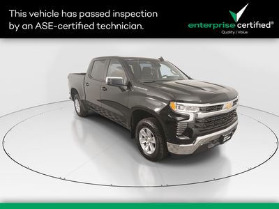 2025 Chevrolet Silverado 1500 2WD Crew Cab 147" LT — front three-quarter view