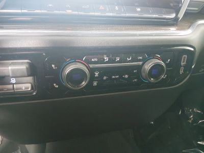 2025 Chevrolet Silverado 1500 — photo 19 view