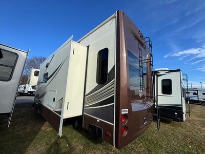 2017 Heartland Bighorn - Photo 3