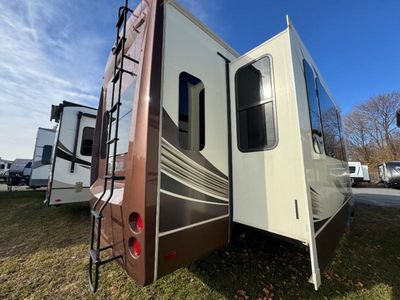 2017 Heartland Bighorn - Photo 9