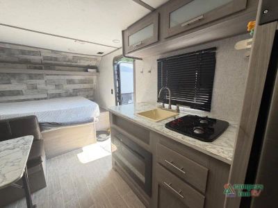 2022 Dutchmen RV Coleman — photo 11 view