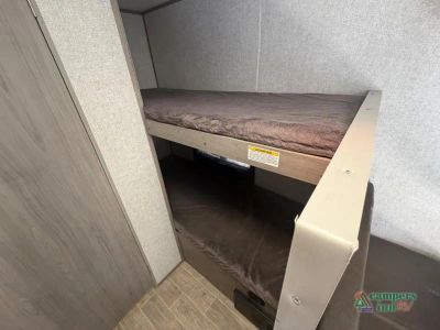2022 Dutchmen RV Coleman — photo 25 view