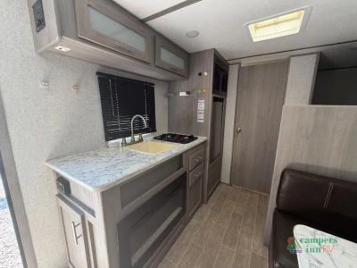 2022 Dutchmen RV Coleman — photo 9 view