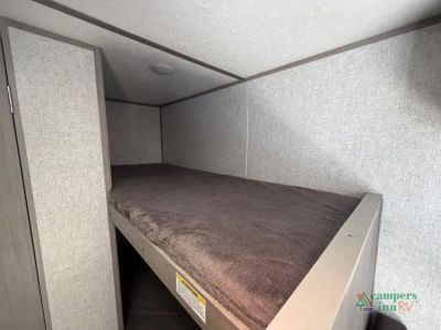 2022 Dutchmen RV Coleman — photo 30 view