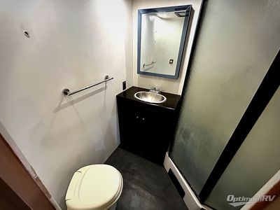 2013 Venture RV SportTrek - Photo 9