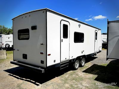 2013 Venture RV SportTrek - Photo 2