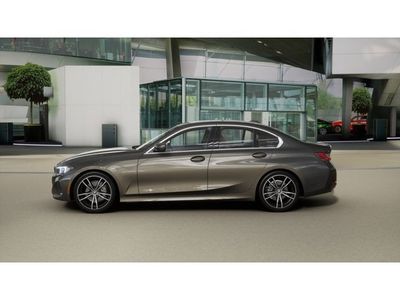 2026 BMW 3 Series - Photo 4