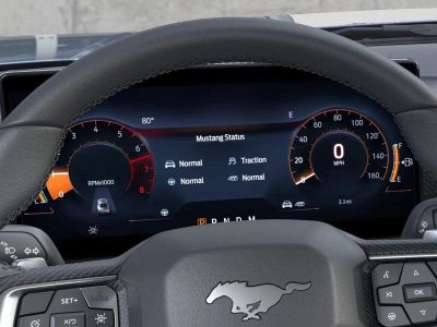 2026 Ford Mustang - Photo 13