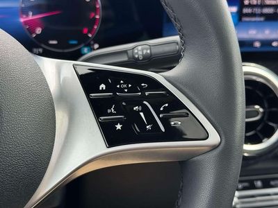 2026 Mercedes-Benz GLB — photo 26 view