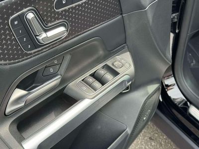 2026 Mercedes-Benz GLB — photo 20 view