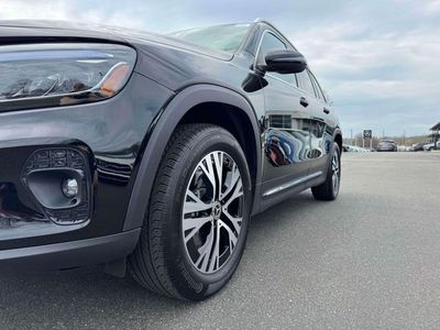2026 Mercedes-Benz GLB — photo 14 view