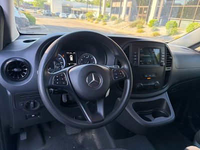 2023 Mercedes-Benz Metris — side profile view