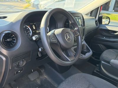 2023 Mercedes-Benz Metris — photo 16 view