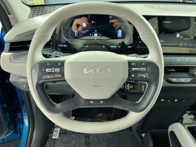 2026 Kia EV9 — photo 17 view