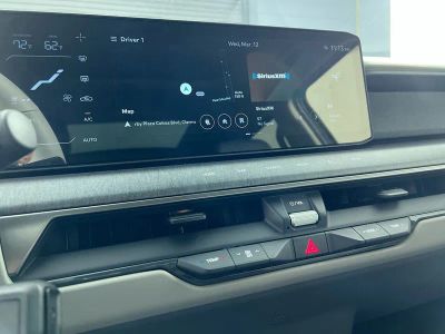 2026 Kia EV9 — photo 28 view