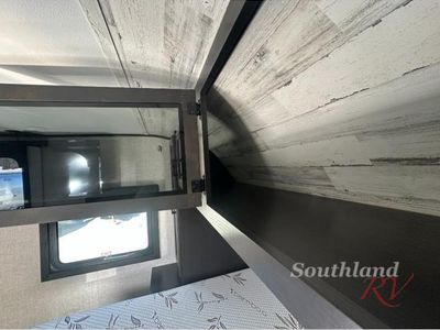 2022 Jayco Jay Feather - Photo 24